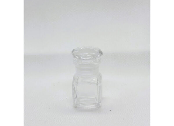 レトロ薬瓶｜厚手ガラスが魅せるクラシカルな小瓶（全5色） - 画像 (3)