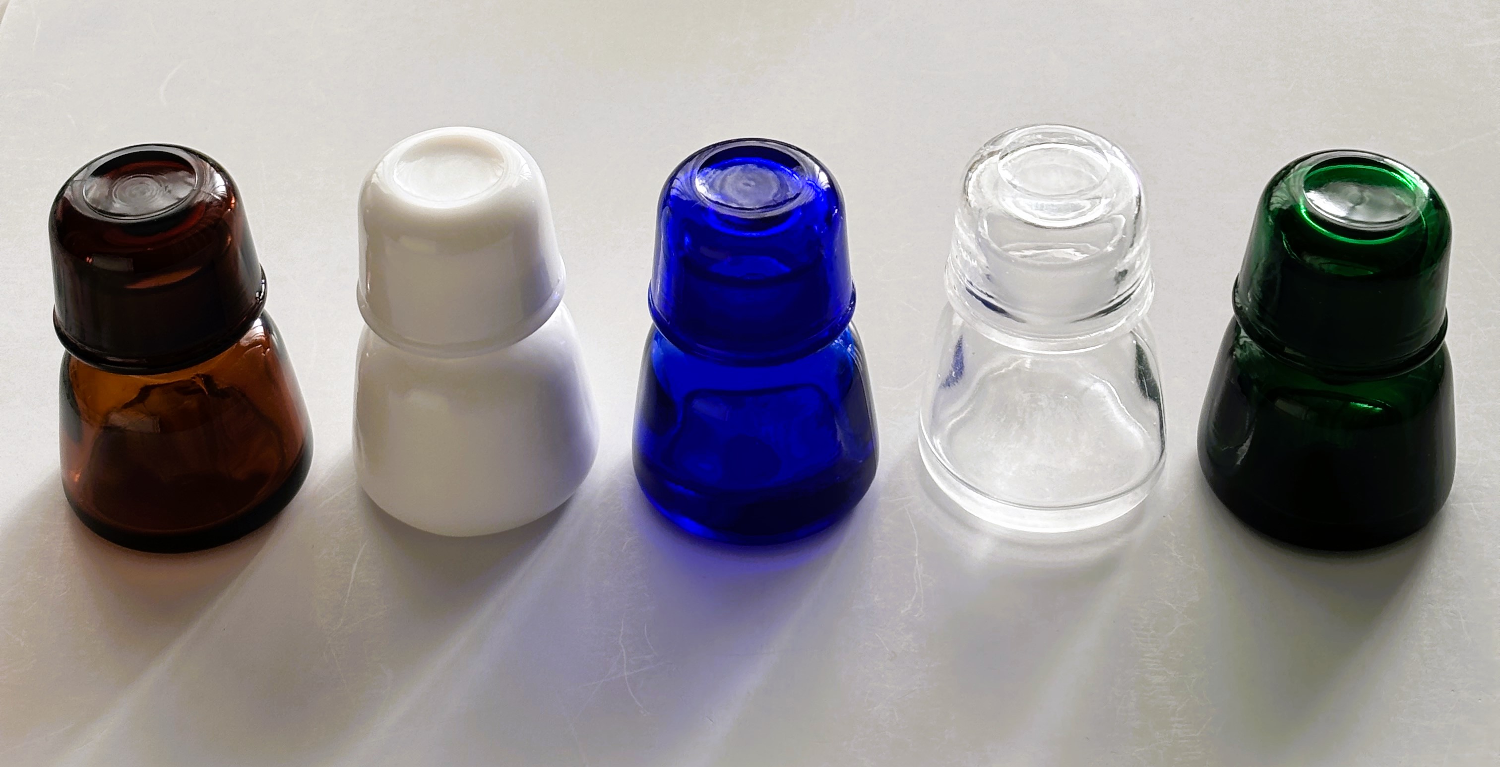 有帽瓶（2サイズ）｜密閉性に優れた標本瓶。スパイスやドライフラワーの保存に