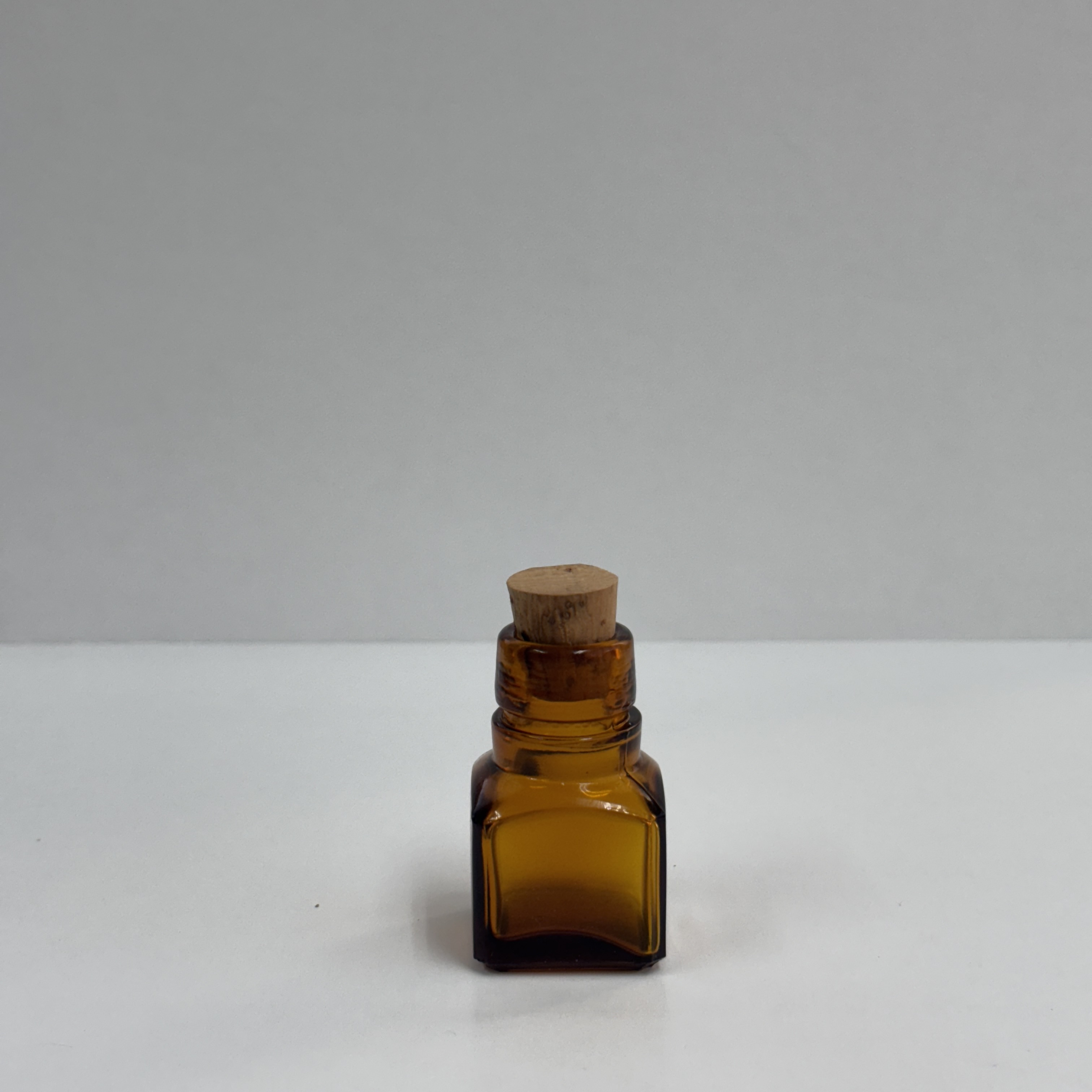 コルク栓角瓶(全2色) - 画像 (2)